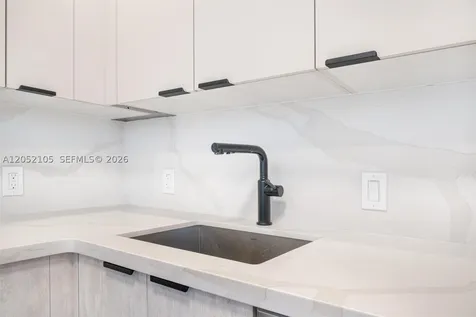20400 W Country Club Drive Aventura FL 33180
