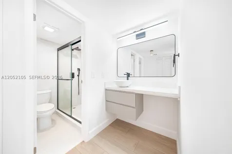 20400 W Country Club Drive Aventura FL 33180