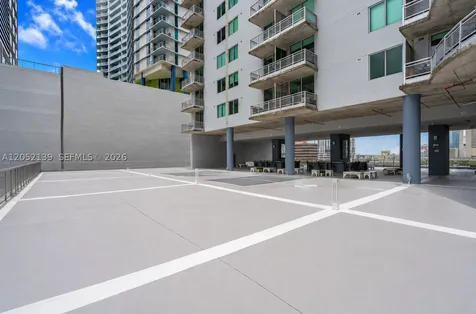 690 SW 1st Court Miami FL 33130