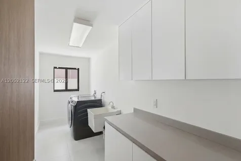 3321 NE 170th Street North Miami Beach FL 33160