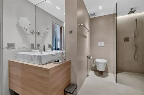 300 Bayview Drive Sunny Isles Beach FL 33160