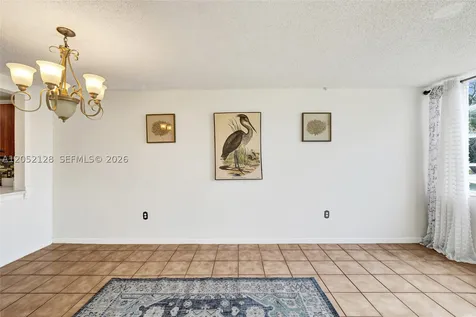 9480 Tangerine Place Davie FL 33324