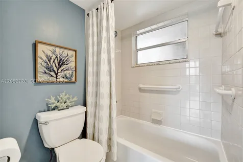 9480 Tangerine Place Davie FL 33324