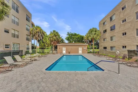 9480 Tangerine Place Davie FL 33324