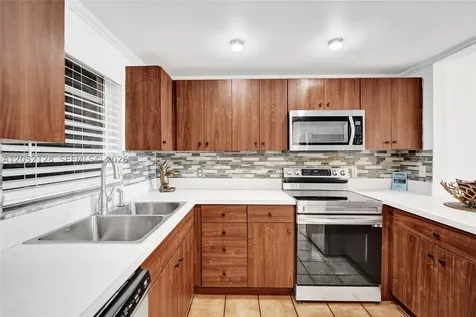9480 Tangerine Place Davie FL 33324