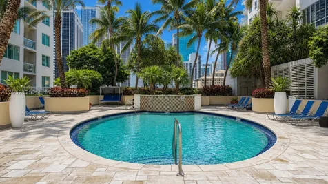 253 NE 2nd Street Miami FL 33132