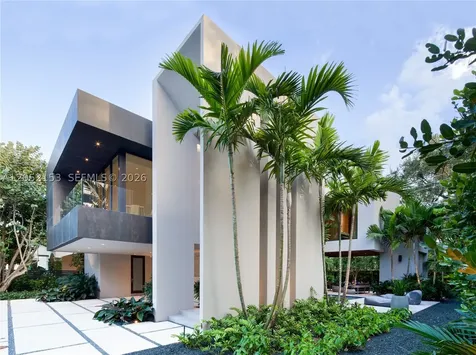3910 Battersea Road Miami FL 33133