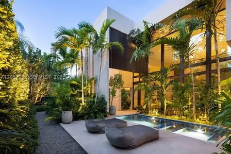 3910 Battersea Road Miami FL 33133
