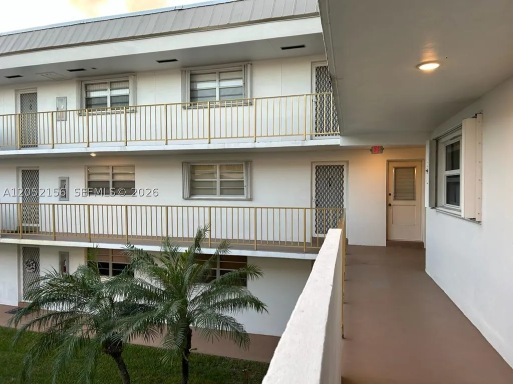5401 NW 2nd Avenue Boca Raton FL 33487