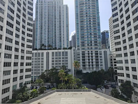 905 Brickell Bay Drive Miami FL 33131