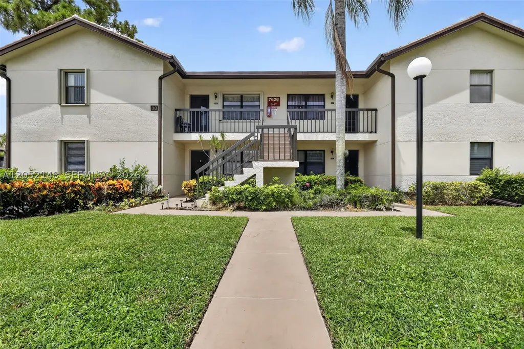 7626 Tahiti Lane Lake Worth FL 33467