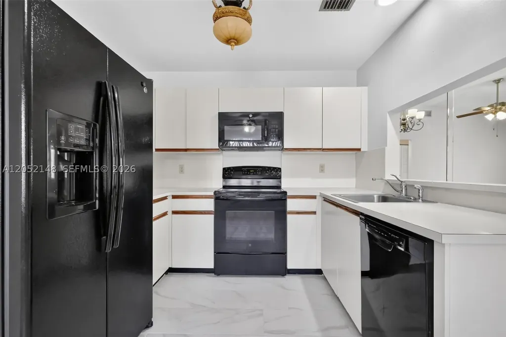 7626 Tahiti Lane Lake Worth FL 33467