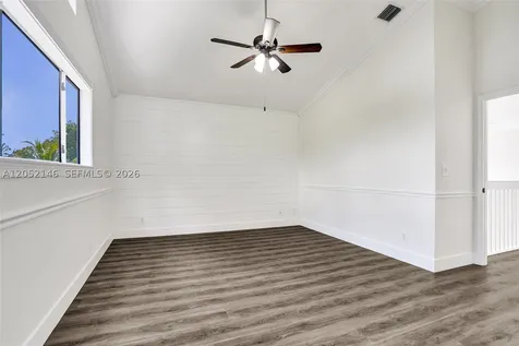 10073 NW 5th Street Plantation FL 33324