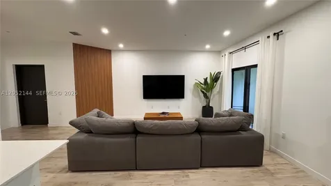 15540 SW 136th Street Miami FL 33196