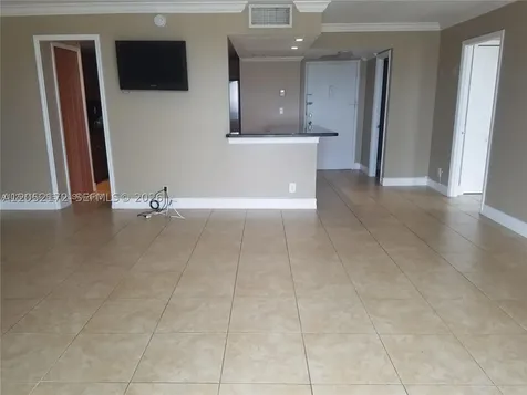 1800 Collins Avenue Miami Beach FL 33139