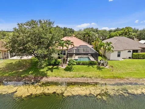 7538 Citrus Hill Lane Naples FL 34109
