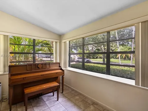 640 Cardinal Street Miami Springs FL 33166
