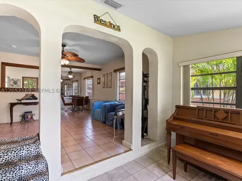 640 Cardinal Street Miami Springs FL 33166