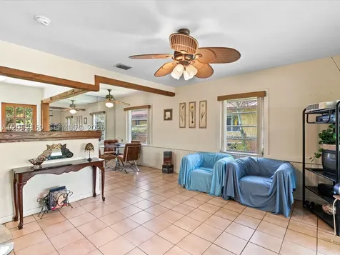 640 Cardinal Street Miami Springs FL 33166