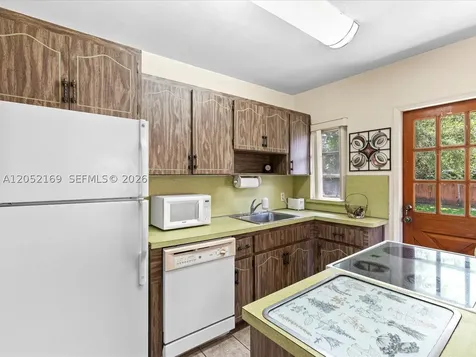 640 Cardinal Street Miami Springs FL 33166