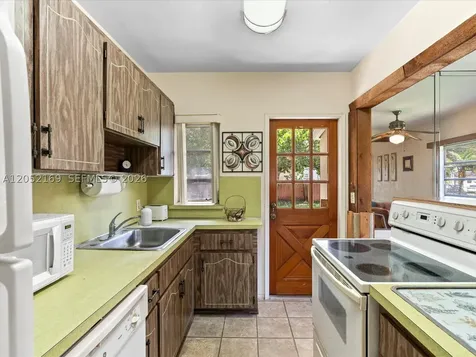 640 Cardinal Street Miami Springs FL 33166
