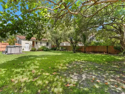 640 Cardinal Street Miami Springs FL 33166
