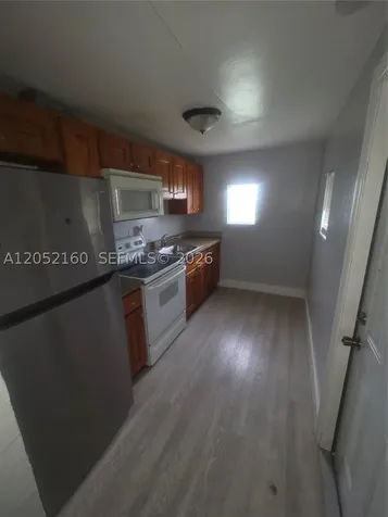 4017 SW 24th Street West Park FL 33023