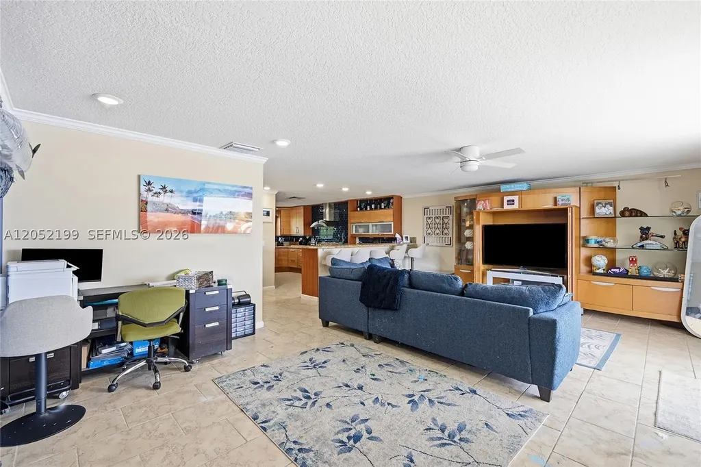 801 Palm Trail Delray Beach FL 33483