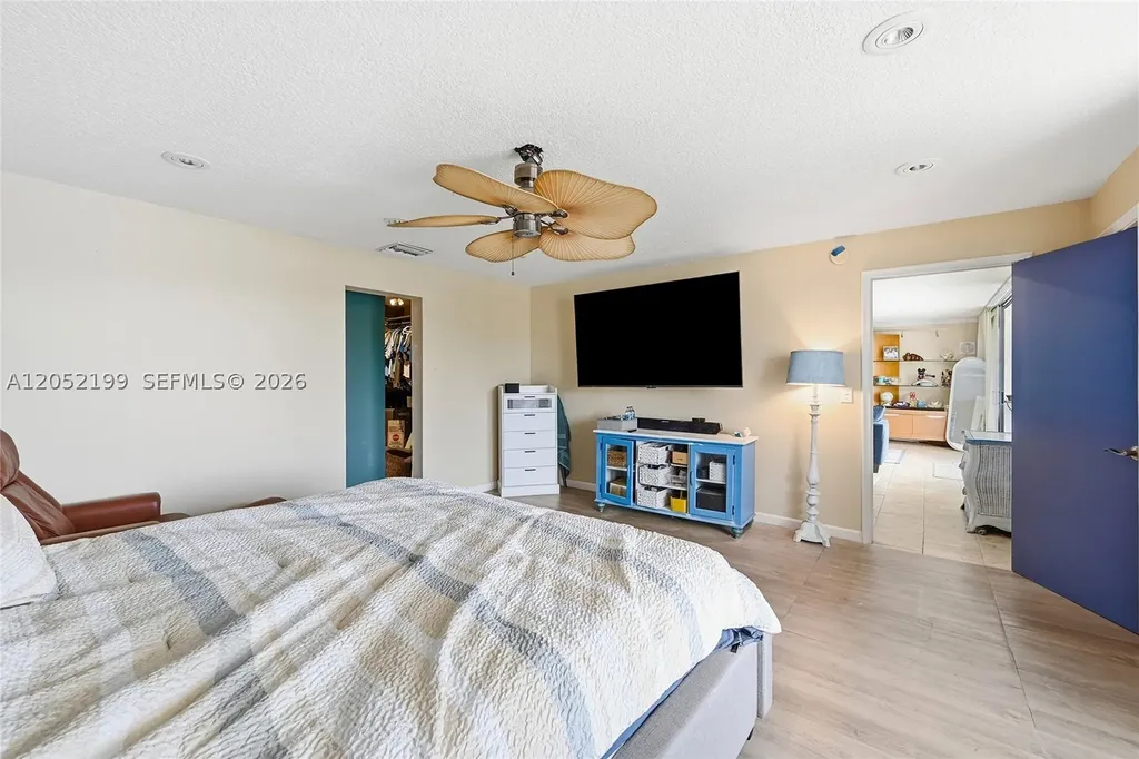 801 Palm Trail Delray Beach FL 33483