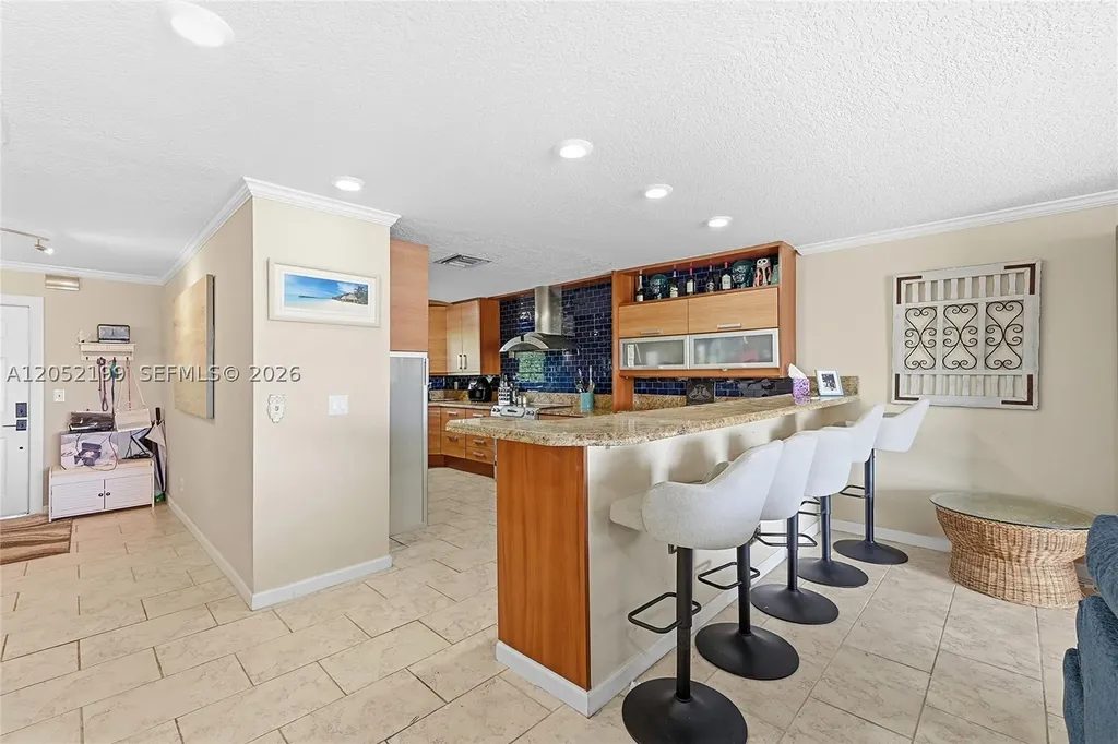 801 Palm Trail Delray Beach FL 33483
