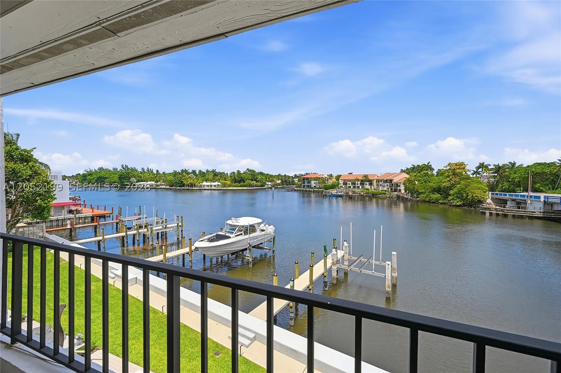 801 Palm Trail Delray Beach FL 33483