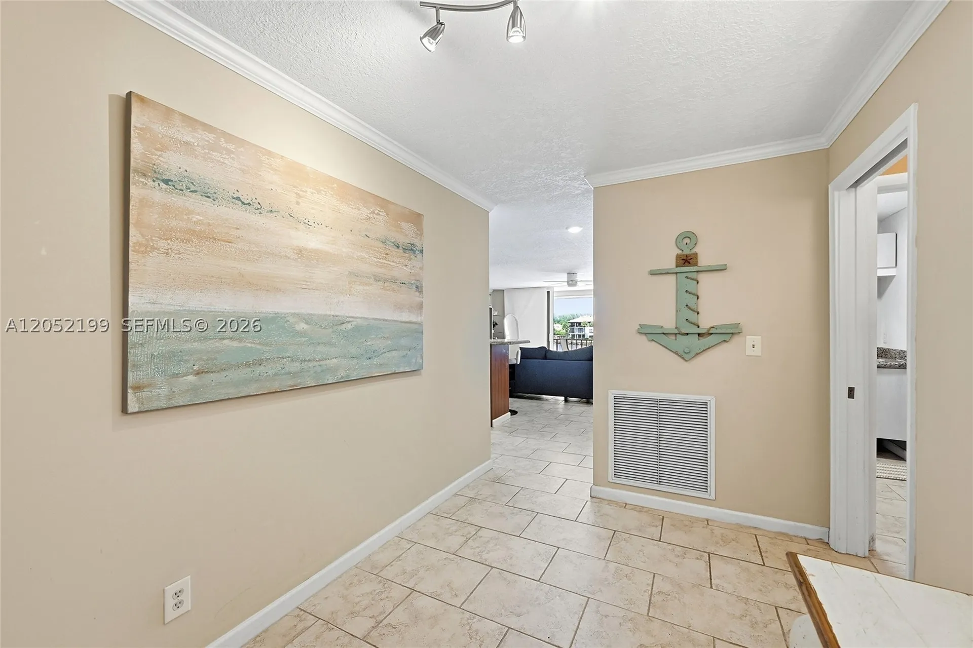 801 Palm Trail Delray Beach FL 33483