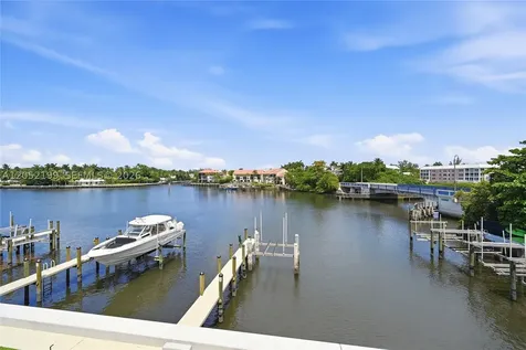 801 Palm Trail Delray Beach FL 33483