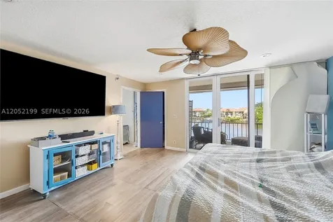 801 Palm Trail Delray Beach FL 33483