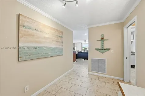 801 Palm Trail Delray Beach FL 33483