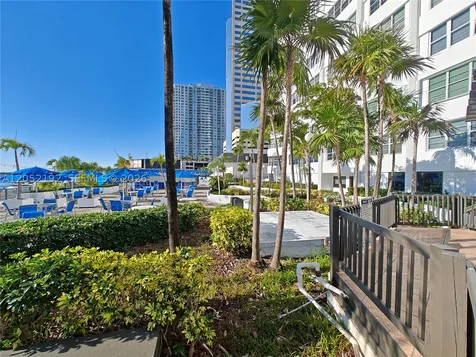 825 Brickell Bay Drive Miami FL 33131