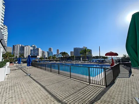 825 Brickell Bay Drive Miami FL 33131