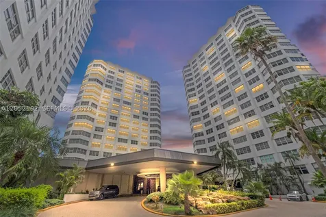 825 Brickell Bay Drive Miami FL 33131
