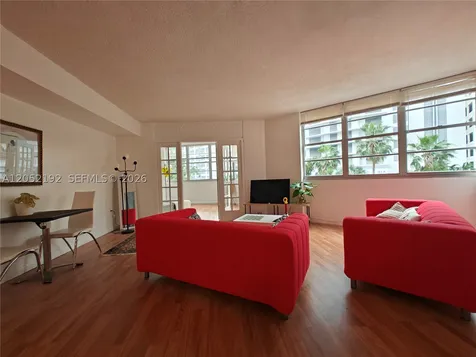 825 Brickell Bay Drive Miami FL 33131