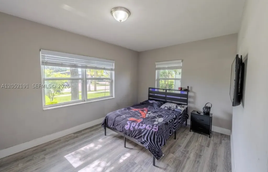 1120 S 28th Avenue Hollywood FL 33020