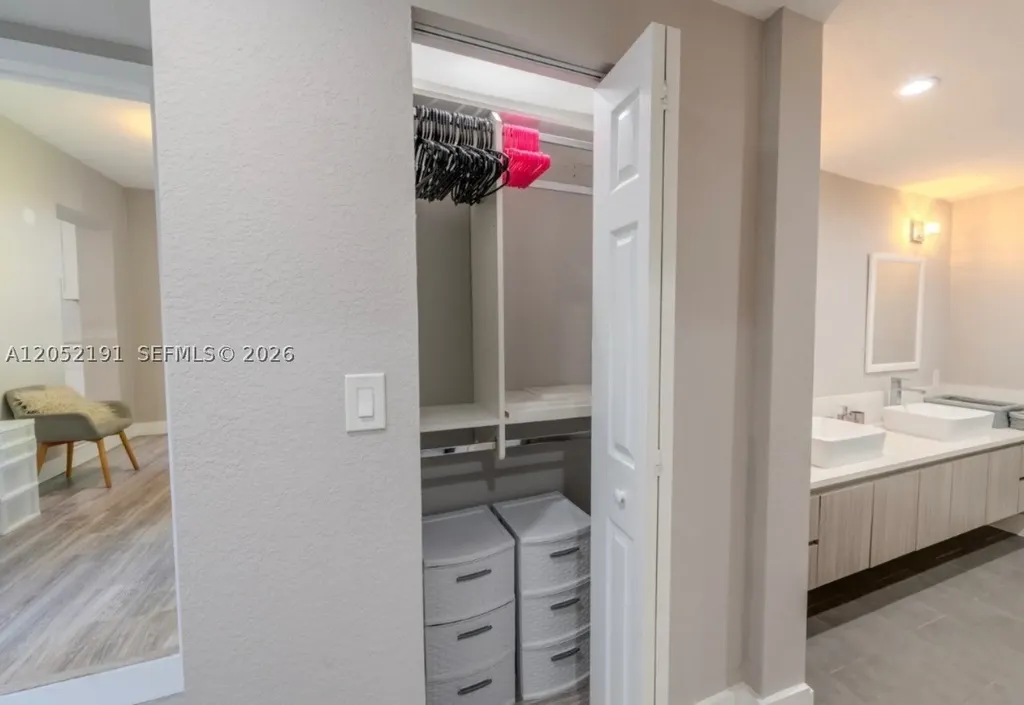 1120 S 28th Avenue Hollywood FL 33020