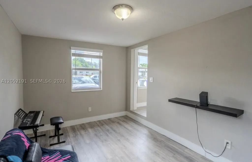 1120 S 28th Avenue Hollywood FL 33020