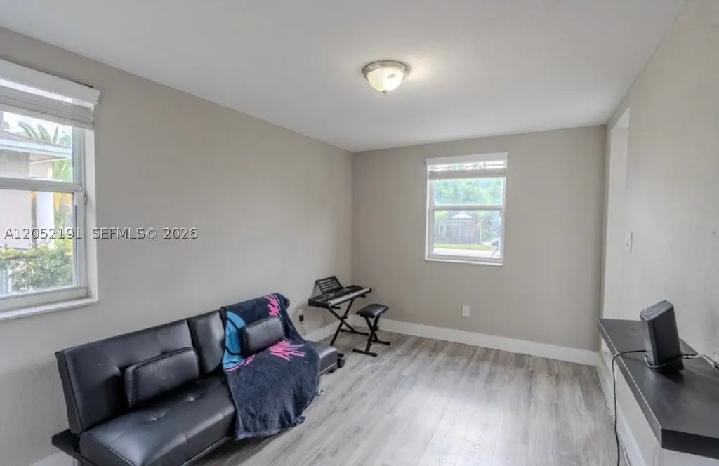 1120 S 28th Avenue Hollywood FL 33020