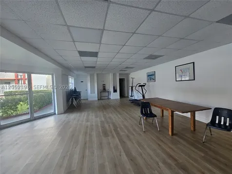 1750 W 46th Street Hialeah FL 33012