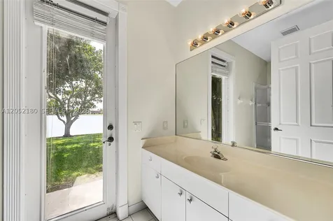 512 NW 120th Drive Coral Springs FL 33071