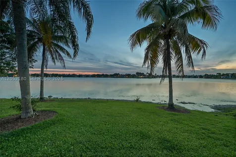 512 NW 120th Drive Coral Springs FL 33071