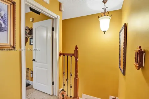 2359 W 74th Street Hialeah FL 33016