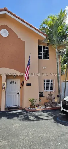 2359 W 74th Street Hialeah FL 33016