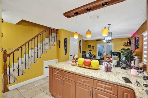 2359 W 74th Street Hialeah FL 33016