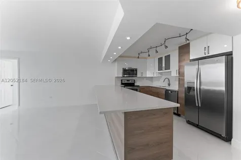 7135 Collins Avenue Miami Beach FL 33141